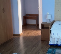 Четырехместный номер с 1 двуспальной или 2 односпальными кроватями в Сан-Мари