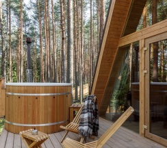 А-фрейм с террасой и купелью (dogs friendly) в Orsha River Club