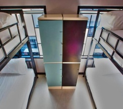 Кровать в общем номере в Jellybean The Blocks Hostel Sukhumvit 10