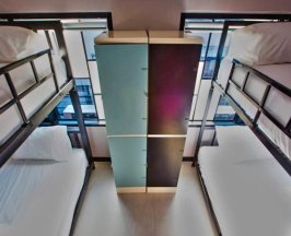 Кровать в общем номере (женский номер) в Jellybean The Blocks Hostel Sukhumvit 10