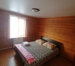 Коттедж с красивым видом из окна в Удачный