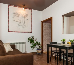 стандартный трехместный номер или номер для двух взрослых  с двумя детьми в Relax88