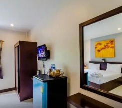 Двухместный номер Superior двуспальная кровать в Baan Yuyen Karon Guesthouse