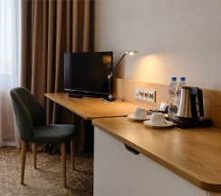 Стандартный номер с одной двуспальной кроватью и софой в Холидей Инн Москва Сокольники