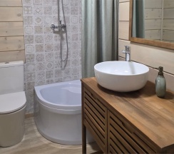 №6. 4-х местный номер с удобствами (3 этаж) в УДачный