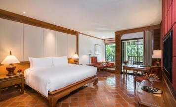 Двухместный номер Guest with garden/partial sea view двуспальная кровать в JW Marriott Phuket Resort & Spa