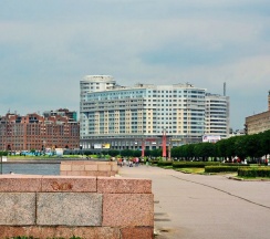 "Platinum" Однокомнатная квартира на набережной Невы (Метро Площадь Ленина/Новочеркасская, 5 минут на транспорте) в Rauktis apartments