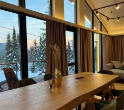 Дом «GOLD» с банным чаном на террасе в Luxe House