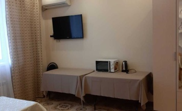 Шестиместный стандартный номер в Гостиный двор