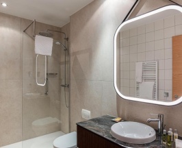Номер семейный Deluxe в Hilton Cologne