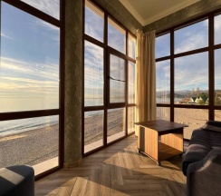 Двухместный люкс с балконом и с панорамным видом на море двуспальная кровать в Blacksea