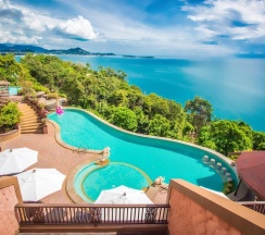 Двухместный номер Grand с видом на море двуспальная кровать в Samui Bayview Resort & Spa