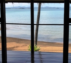 Двухместный коттедж двуспальная кровать в Amber Sands Beach Resort