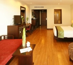 Двухместный люкс с видом на океан двуспальная кровать в The Heritage Pattaya Beach Resort