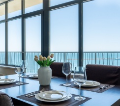 Трехкомнатные апартаменты с двумя спальнями (6-14 этаж) в Real Apartments Sochi