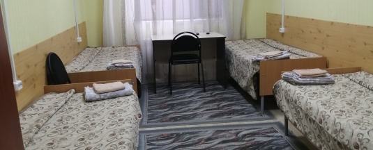Кровать в 4 - местном номере с общем номере. в Кубань