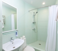 Улучшенный номер с 1 или 2 отдельными кроватями в Аврора