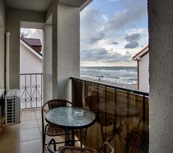 Двухместный номер 22 Deluxe с балконом и с видом на море 2 отдельные кровати в Exclusive Hotel&Apartments