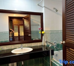 Номер Deluxe в Samui First House Hotel