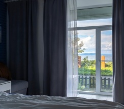 Seaside Apartment (Вид на море, первая линия, до 4 гостей), Станюковича 48/5 в Vvo apartments group