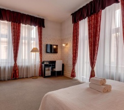 Двухместный семейный номер Standard двуспальная кровать в Hotel Praga 1885
