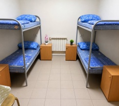 Койко-место в мужском номере на 4 человека в Гарант