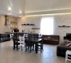 Коттедж улучшенный в Concordia