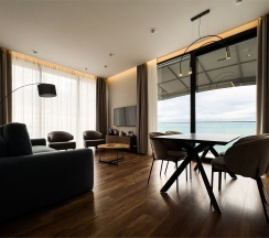 Executive Suite (с балконом) в Полет чайки