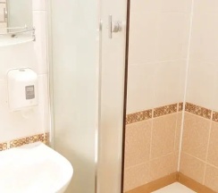 Двухместный номер двуспальная кровать в 40 лет Победы