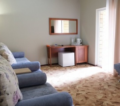 Люкс в Утомленные Солнцем