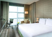 Двухместный номер Deluxe двуспальная кровать в Holiday Inn Bangkok Sukhumvit, an IHG Hotel