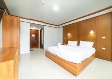 Двухместный номер Deluxe двуспальная кровать в GP House Phuket Patong Beach