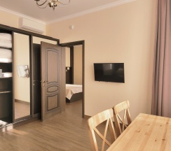 2х комнатный 4х местный номер с балконом в Alpen House