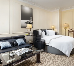Бизнес в The Rooms Boutique Hotel