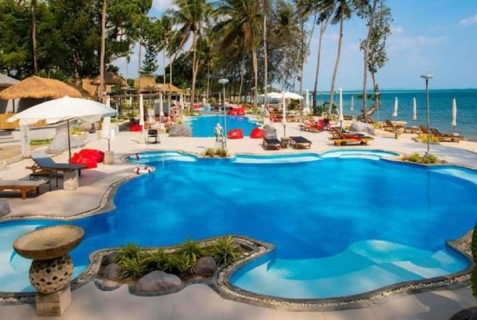 пляж Шелл Фоссил: Курортный отель Villa Cha Cha Krabi Beachfront Resort