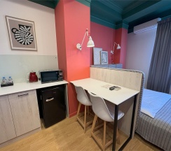 № 307 Стандартный номер с уютной угловой кроватью в разМалевиch