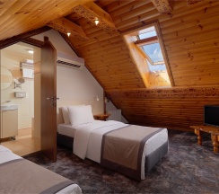 Номер Семейный двухуровневый корпус "Усадьба" в Горячие ключи