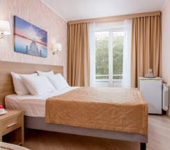 Двухместный номер Standard с балконом двуспальная кровать в Бэлль