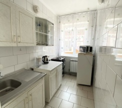 Двухместный номер Standard с балконом и с красивым видом из окна 2 отдельные кровати в Приазовочка