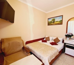 3-местный номер стандарт улучшенный в Золотой Лев