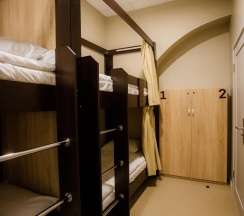 Кровать в 4-местном общем номере в Pillow Hostel