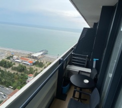 Трёхместная студия с балконом и с видом на море в Апарт-отель MyGeorgia LLC Orbi City