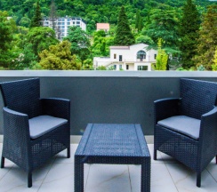 Четырёхместный люкс с 3 комнатами с видом на горы в Нарт