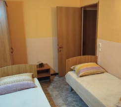 2-комнатный номер стандарт с 2 односпальными и 1 двуспальной кроватью в Пальма