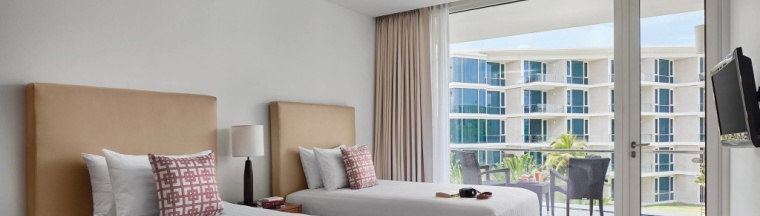 Четырёхместный номер Deluxe в Splash Beach Resort