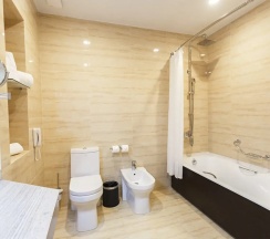 Двухместный полулюкс (двуспальная кровать) в Solutel