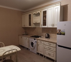 М.Горького 85Б. 2-комн.кв., 10-этаж, 28 в АнтиОтель