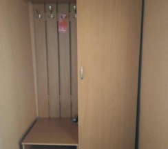 Номер полулюкс с 1 двуспальной кроватью в Гвоздика