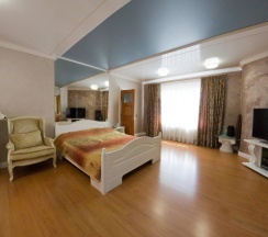 Коттедж с 2 комнатами в Наратэй