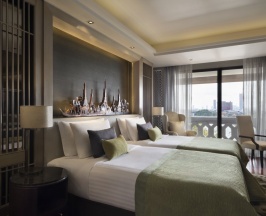 Двухместный номер Deluxe с балконом и с видом на реку 2 отдельные кровати в Anantara Riverside Bangkok Resort